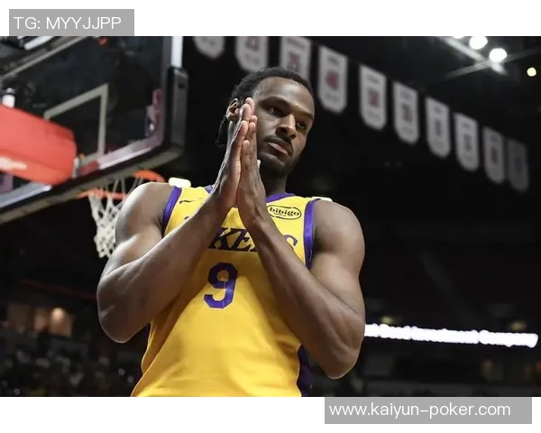 布朗尼谈比赛适应性提升对攻防战术掌握更加自如